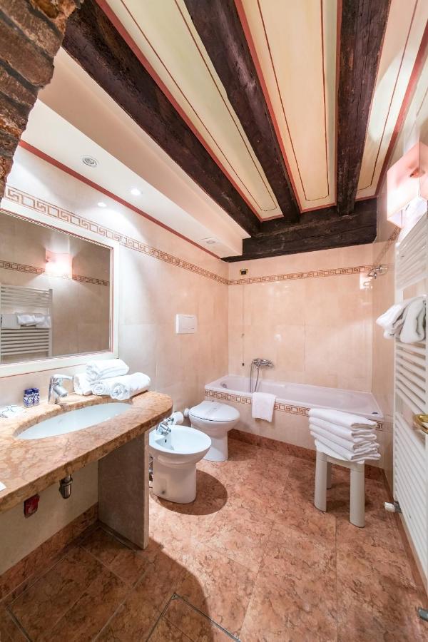 Apartament Momolo *